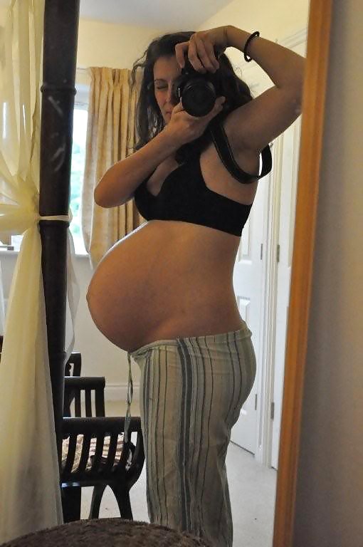 Sexy pregnant girls (showing belly) #21110449