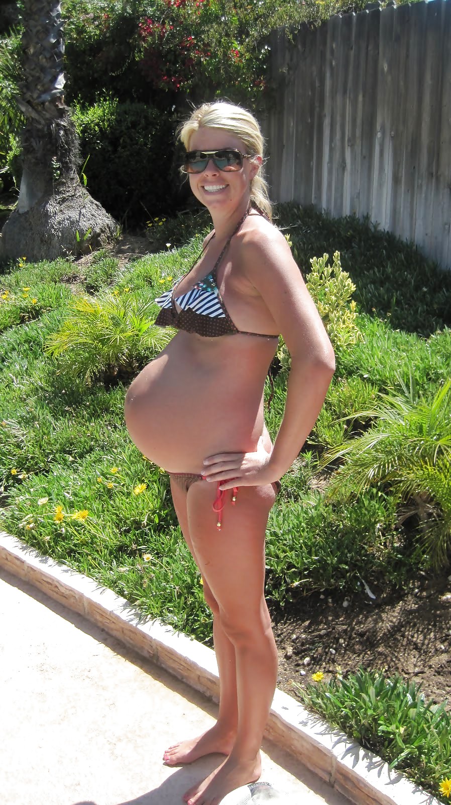 Sexy pregnant girls (showing belly) #21110555