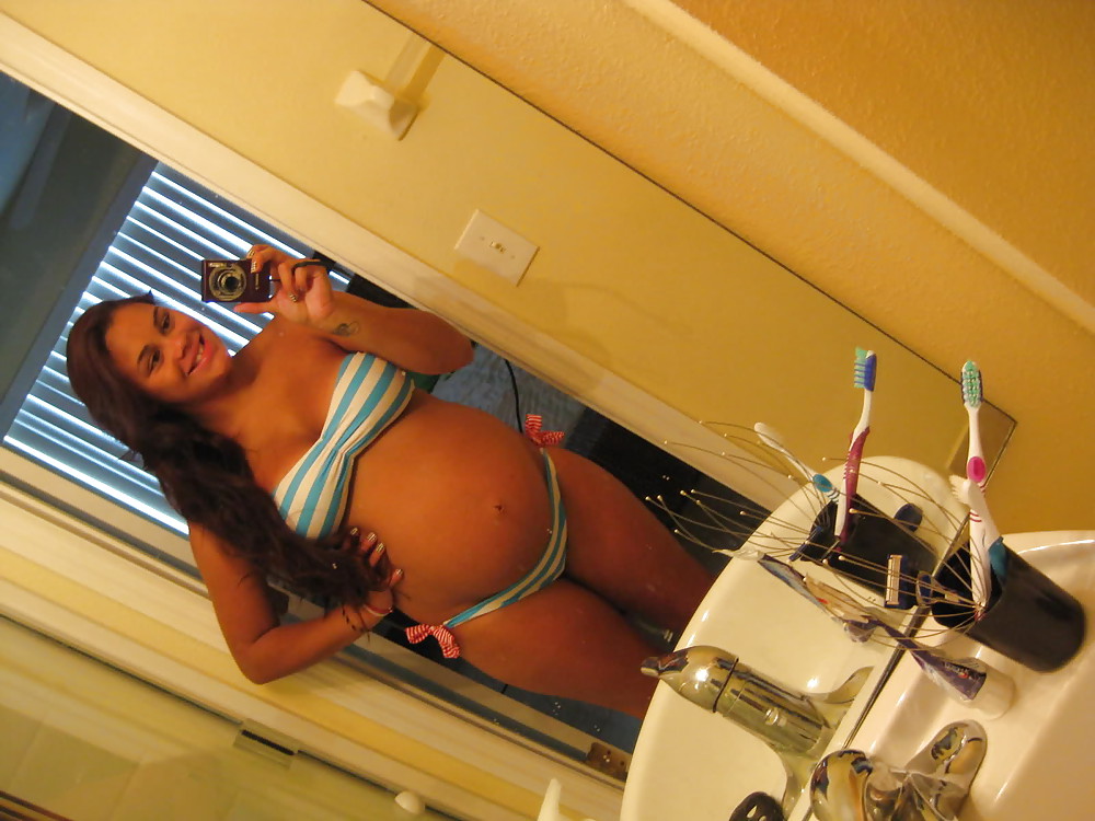 Sexy chicas embarazadas (mostrando el vientre)
 #21110611