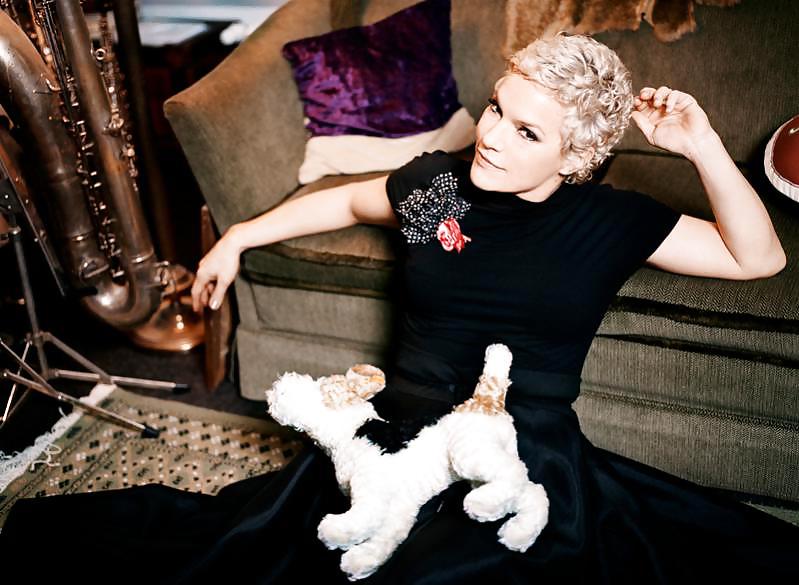 Ina Mueller #9596746