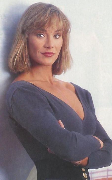 CORY EVERSON AS KARA FROM DOUBLE IMPACT #10907770
