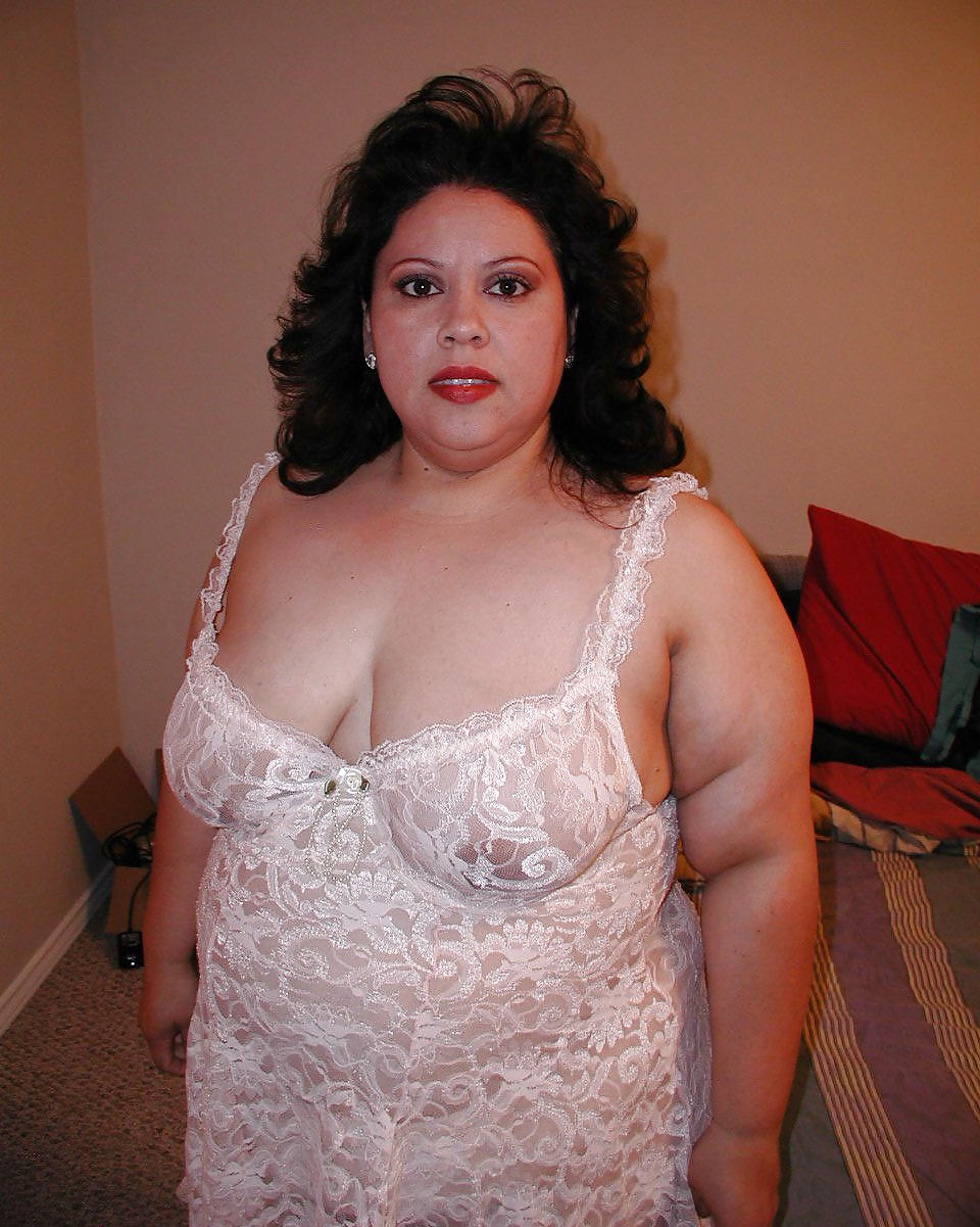 Mexican Chica Claudia & SSBBW Boriqua Chica #8695761