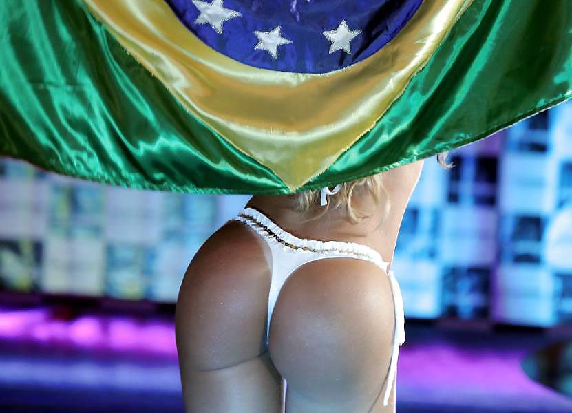 Brasilianische Frau, 15 #21321381