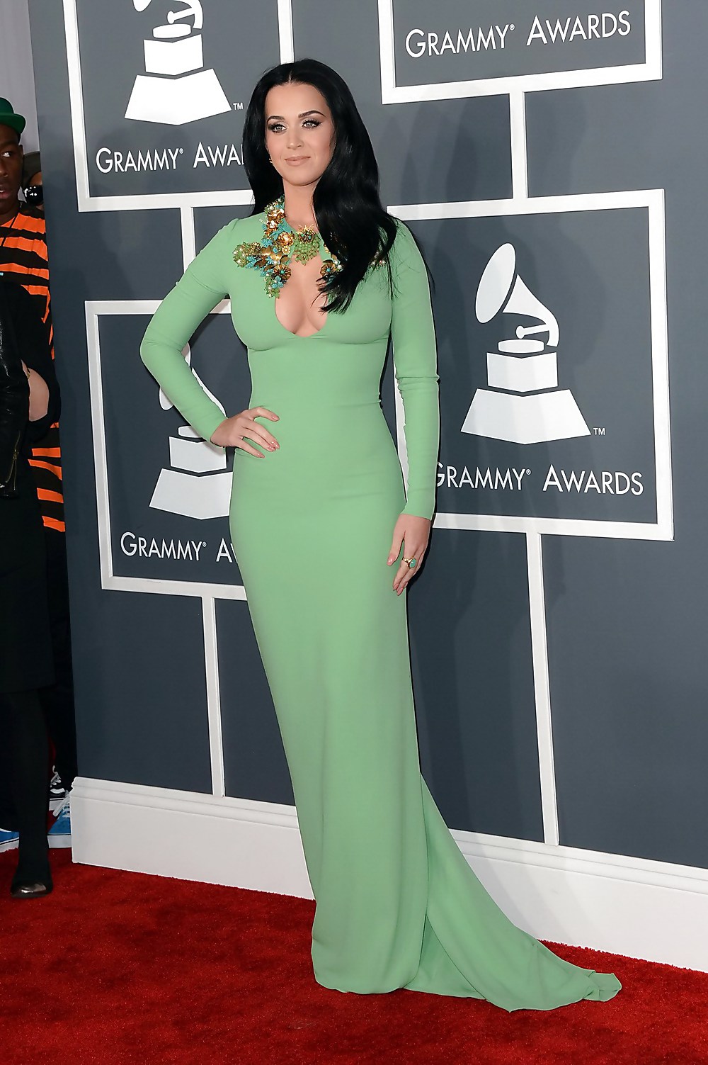 Katy Perry Auf Roten Teppich Der Grammy #16967086