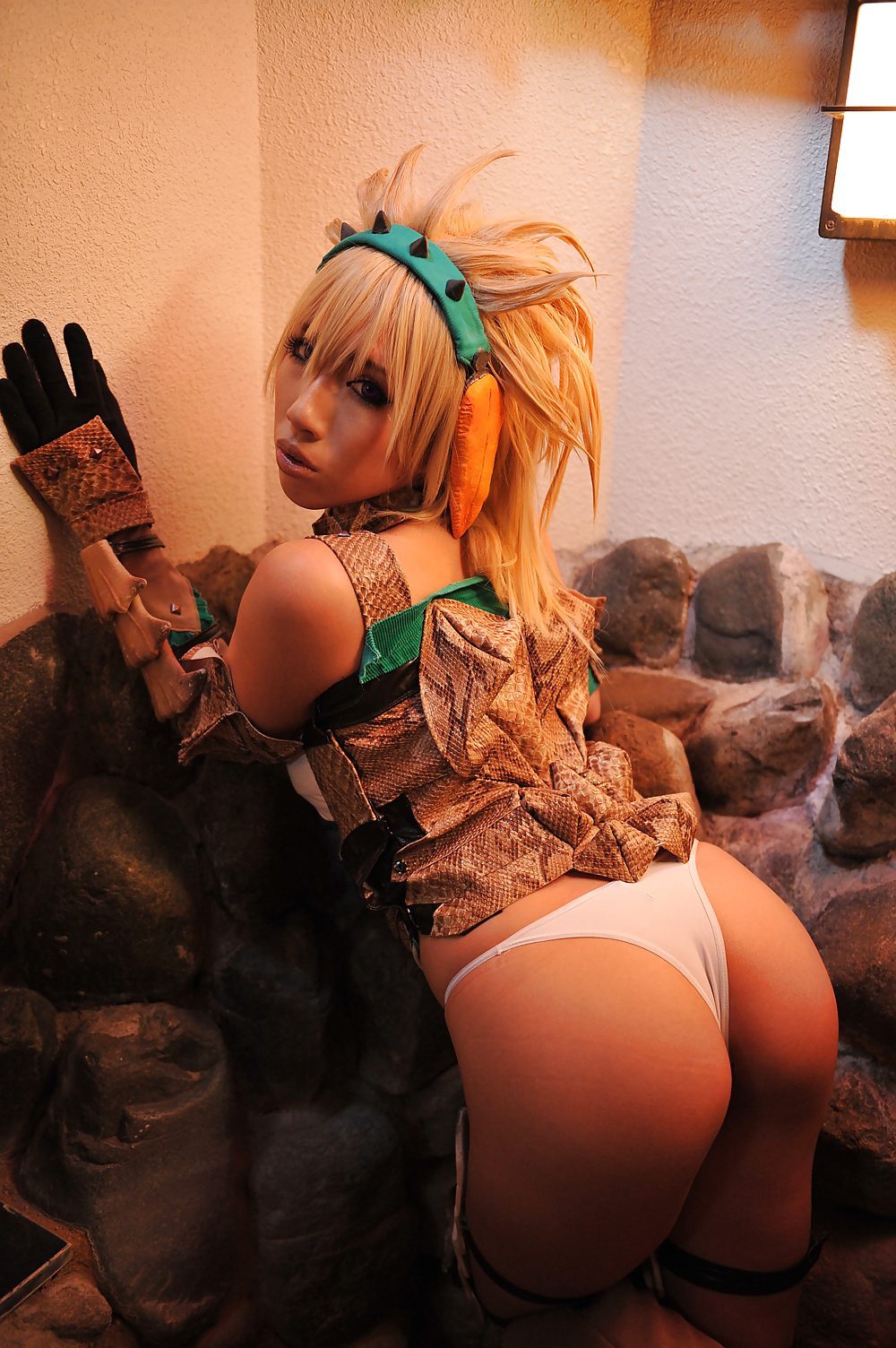 Monster hunter cosplay 2
 #18859042