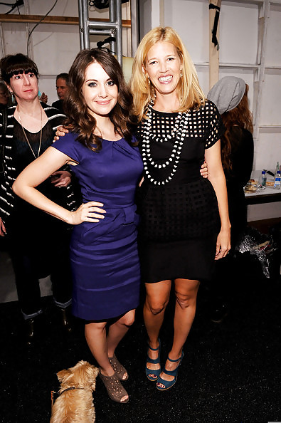 Community's Alison Brie and Gillian Jacobs mega collection #672737