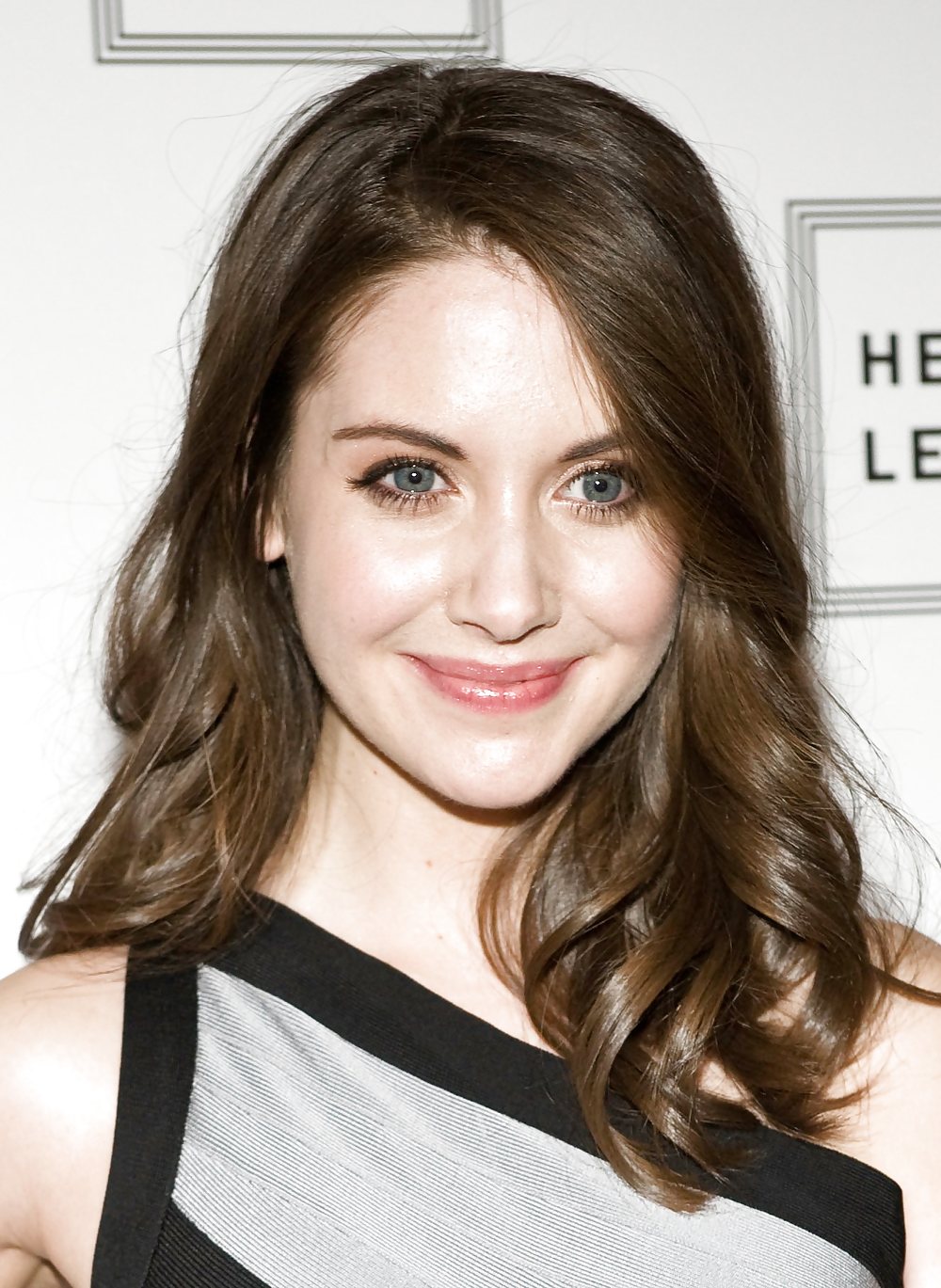 Alison Le Brie De La Communauté Et Gillian Jacobs Mega Collection #675240