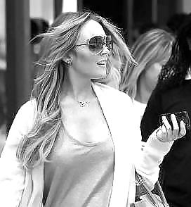 Monochrome pokies por troc
 #11642596