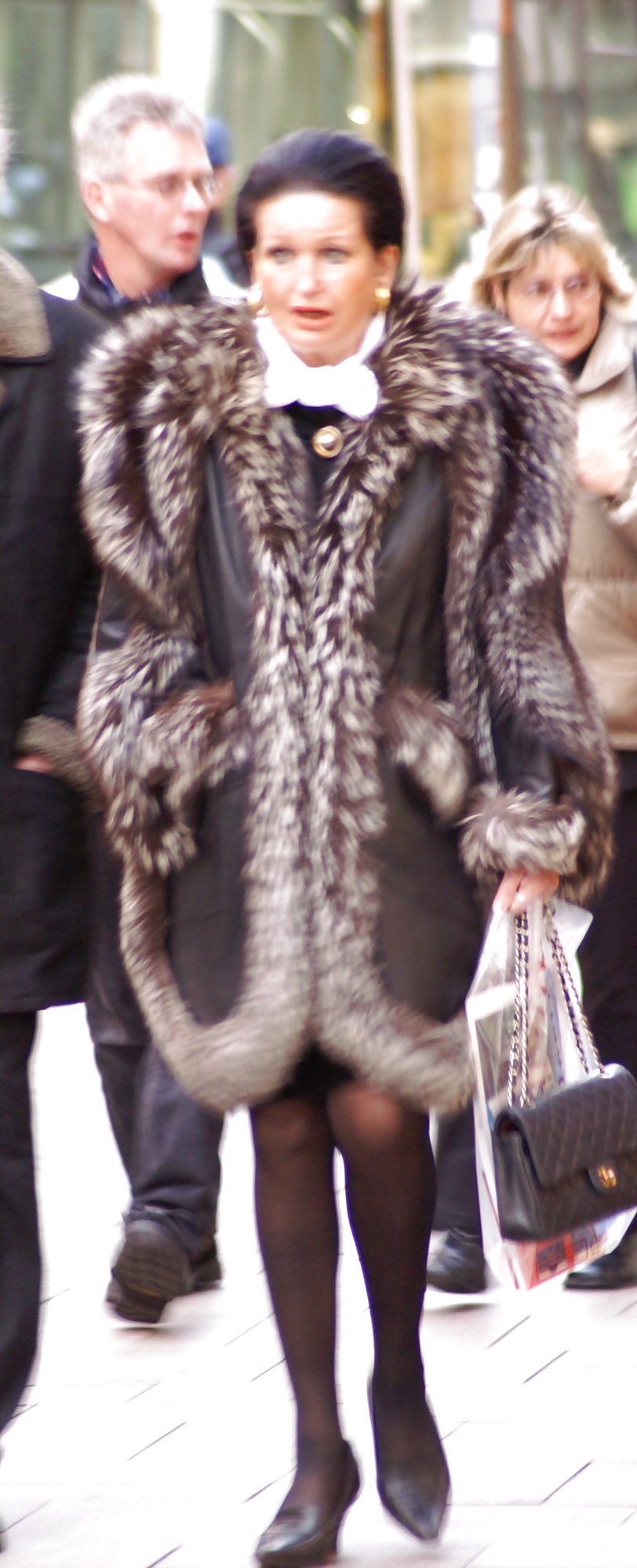 Street fur #20685167