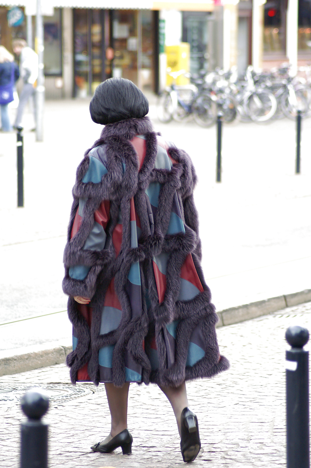 Street fur #20685200