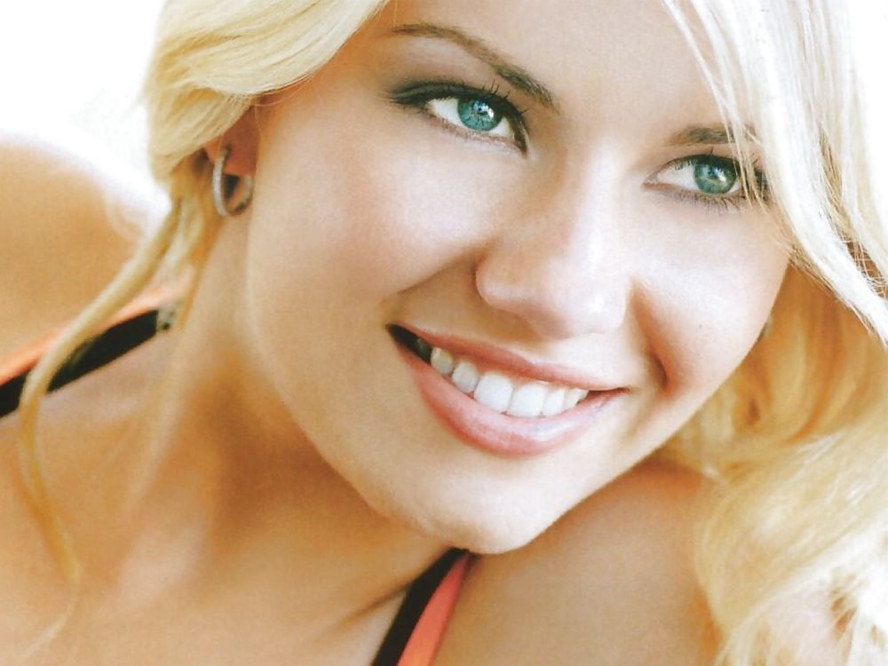 Elisha cuthbert
 #3383153