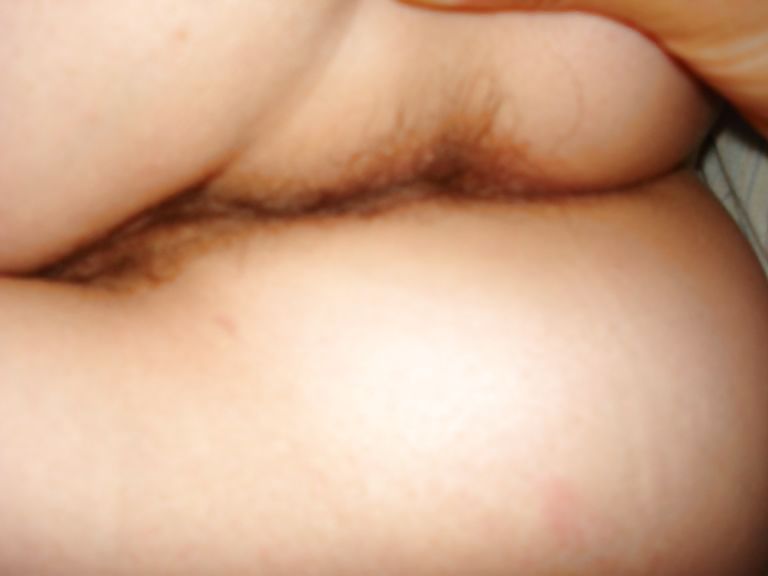 My wife's ass and hairy pussy (hammefall68) #15152962
