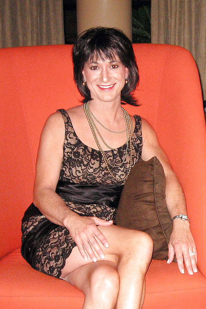 Algunas chicas magníficas con algo más
 #6221139