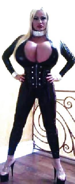 Tetas grandes
 #15309344