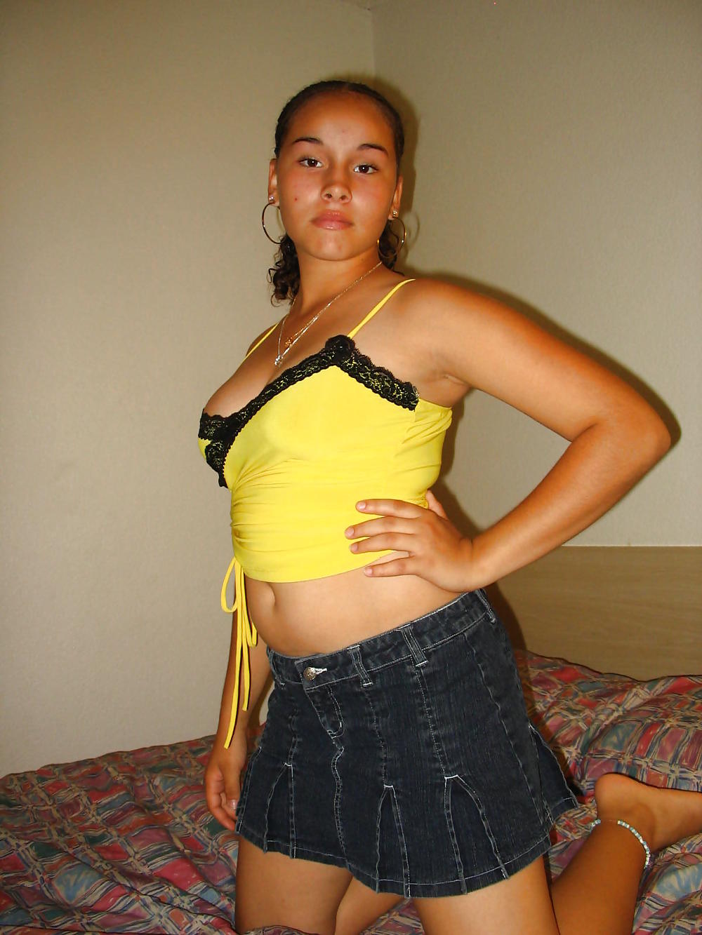 FANTASTIC BREEYANA - Jeans and yellow Skirt #2196992