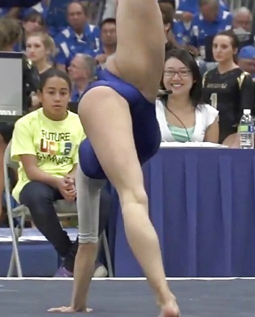 Gymnastik Mädchen (Akt Und Keine Nackt) #17032640