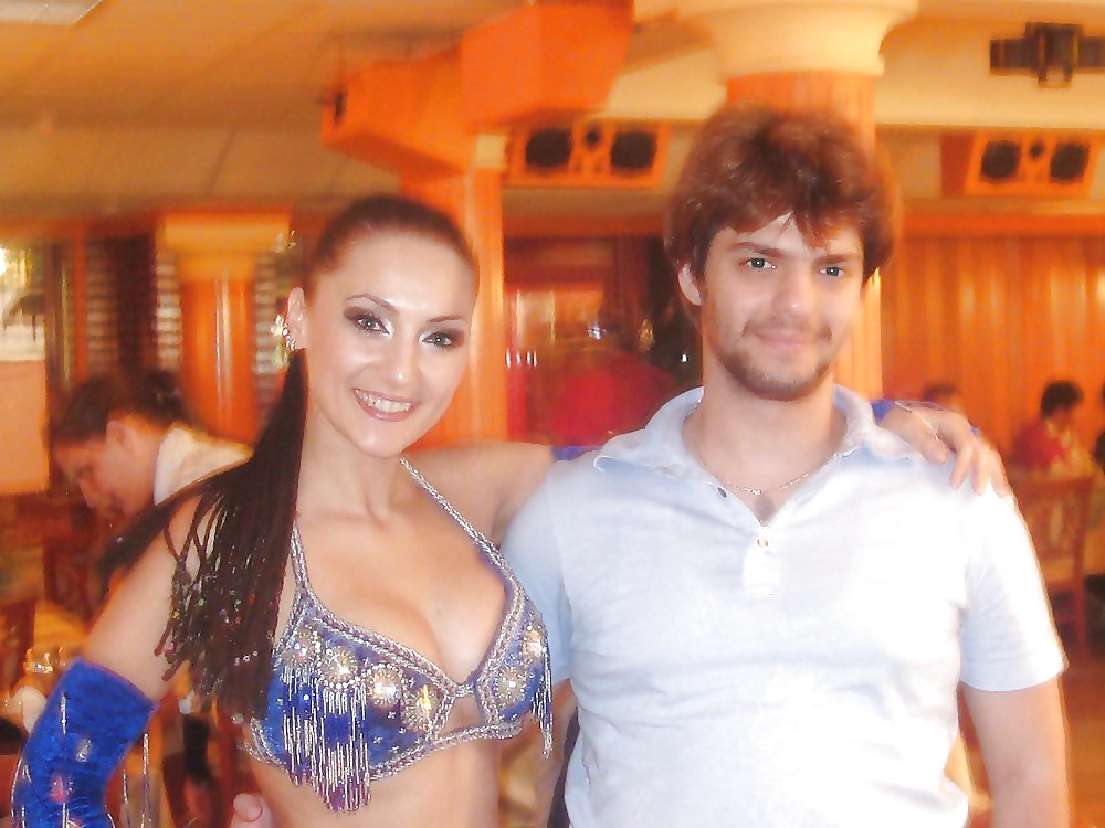 Yo y la bailarina del vientre búlgara
 #14548923