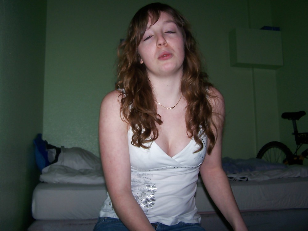 Minute pupil #9345384