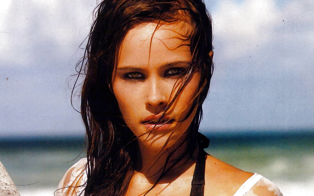 Isabel Lucas #19851750