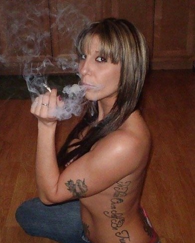 Sexy stoner (commento per favore)
 #351148