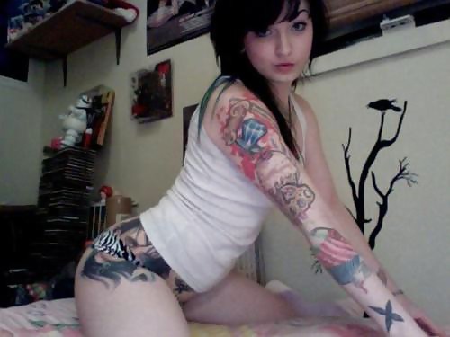 Even MORE tattooed chicks 2 - Punk - emo - BD71 #4269274