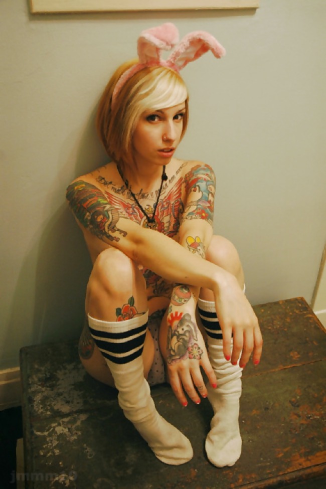 Even MORE tattooed chicks 2 - Punk - emo - BD71 #4269379