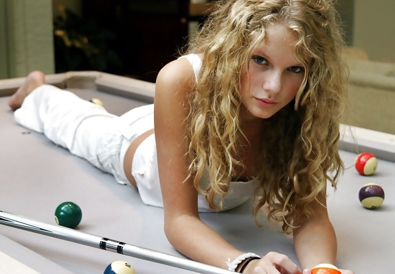 La caliente taylor swift
 #14195061