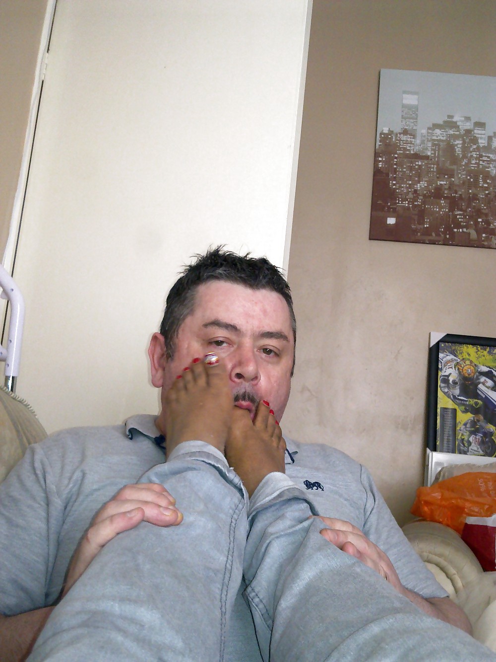 Sucking black toes