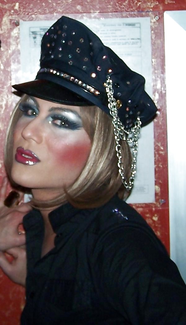 Belle facce crossdresser da troc
 #13578975