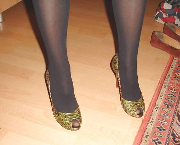Pantyhose milf #3937218