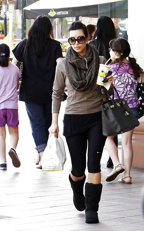 Kim Kardashian leaving pilates class in Los Angeles #4405274