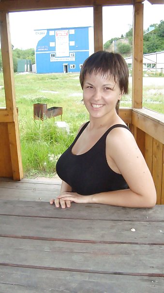 胸の張ったロシア人女性 445
 #14696037