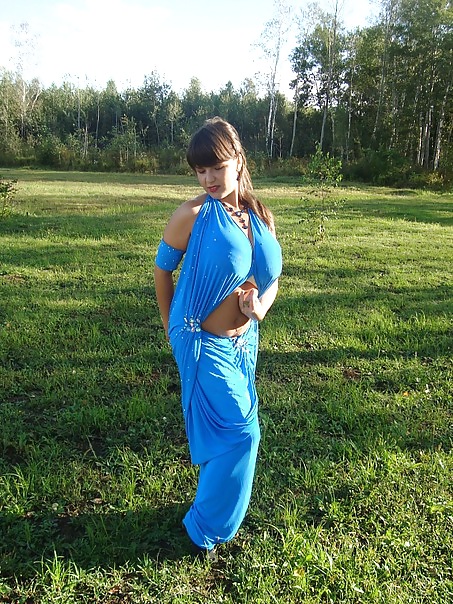 胸の張ったロシア人女性 445
 #14696089