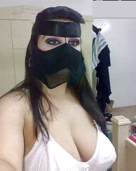 ARAB CHUBBY BEAUTY #4906468