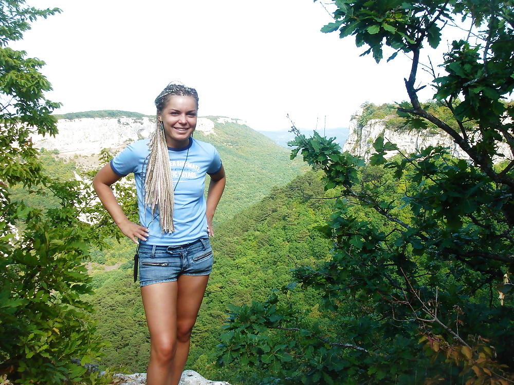 Braless 57.
 #5519020