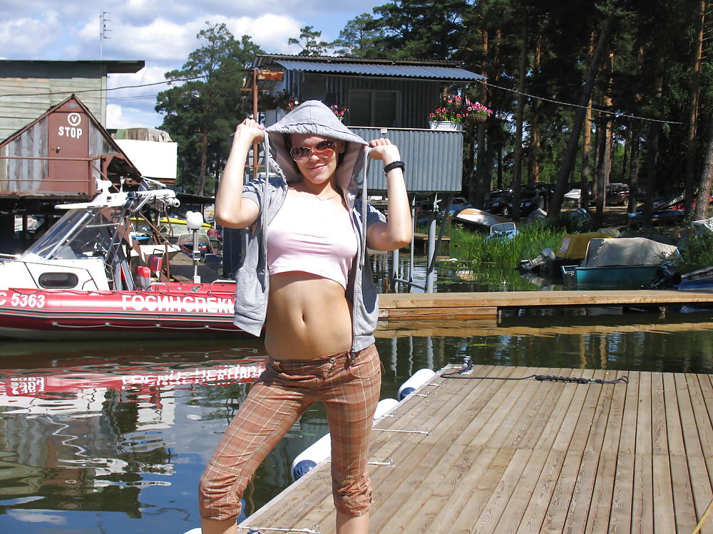 Braless 57.
 #5519072