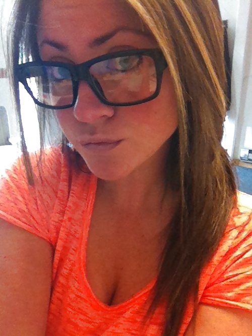 Hot babes in occhiali da troc
 #19011614