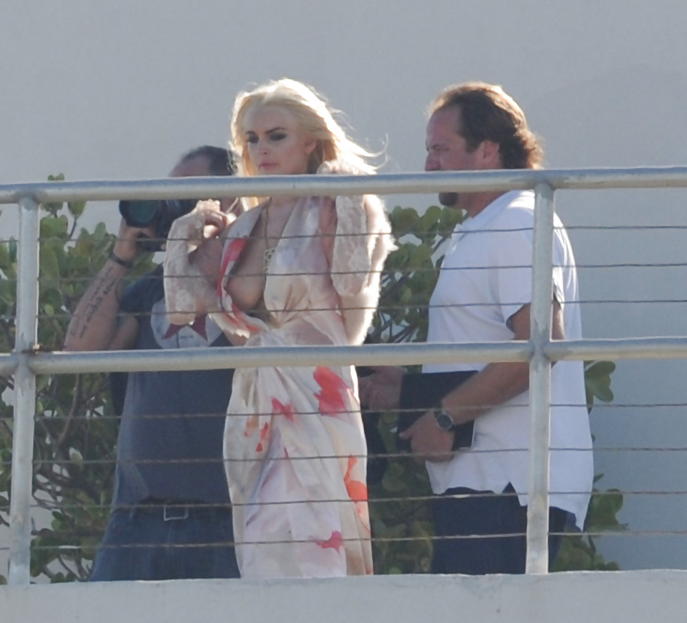 Lindsay Lohan Boobslip During PS in Miami #3873246