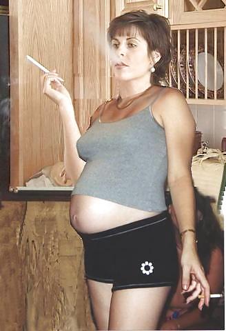 妊娠中の喫煙2
 #1022999