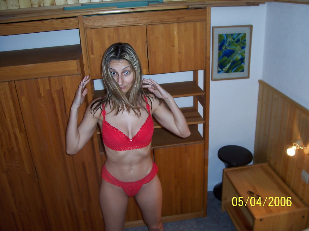 Blonde posing nude 2 #2852570