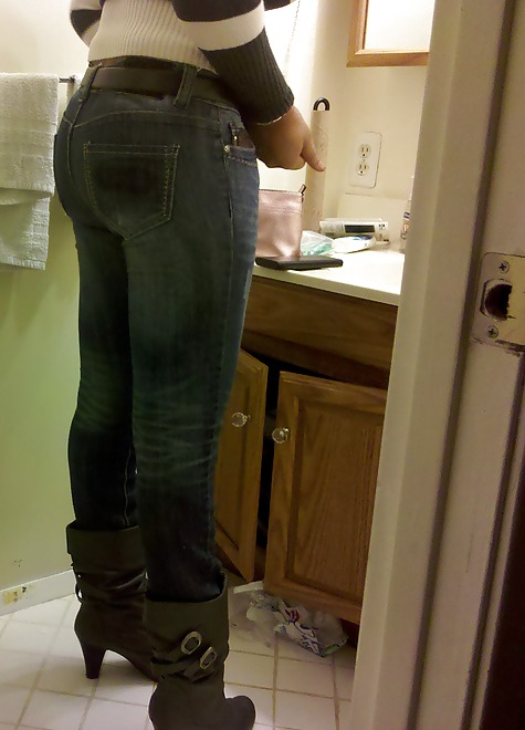 Candid culo-shots iv
 #21242503