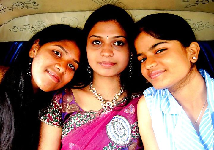 Busty heena and her friends.. #12276029