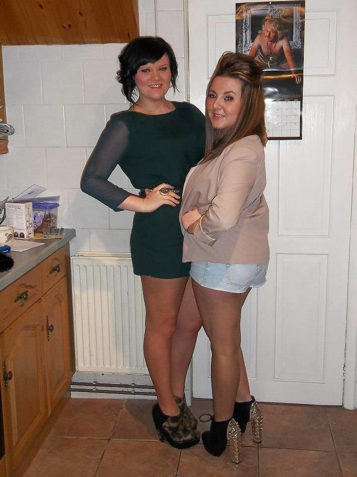Facebook girl:yve
 #18454085