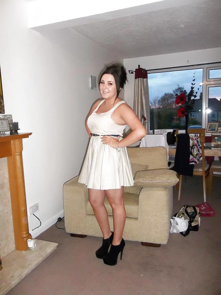 Facebook girl:yve
 #18454090