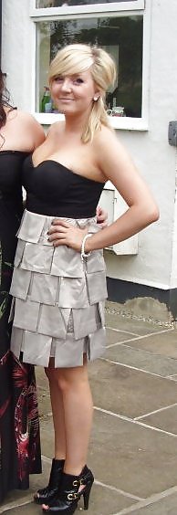 Facebook girl:yve
 #18454139