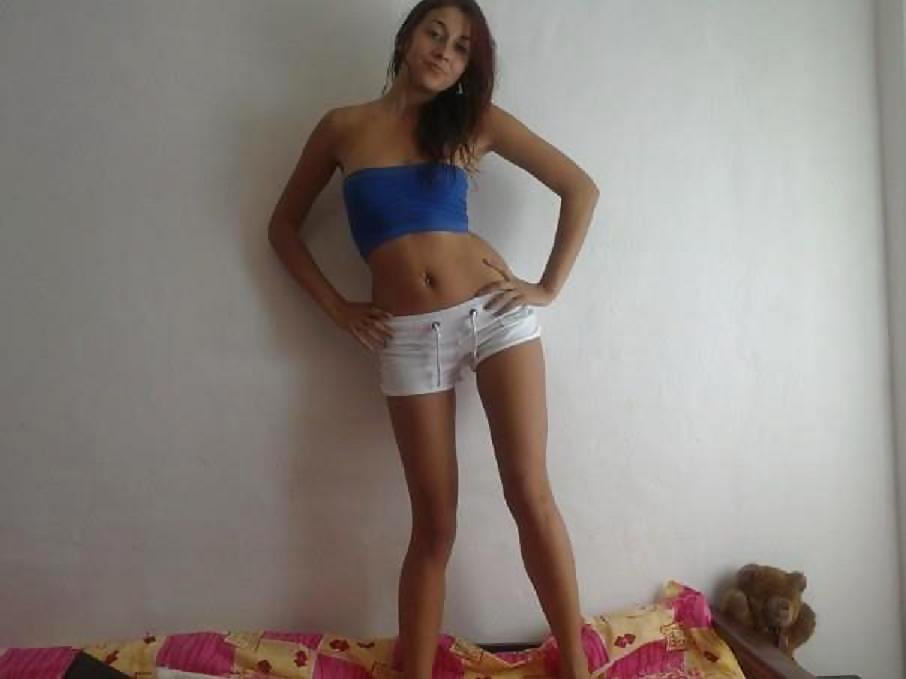 Romanian girl: oana #17199386