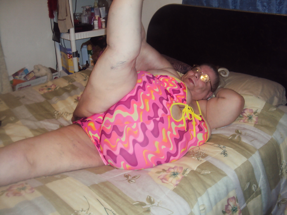 Showing off 4 u  #4017342