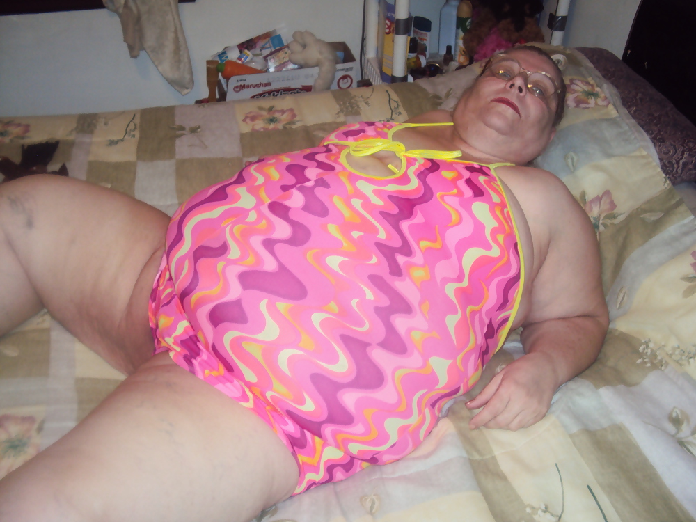 Showing off 4 u  #4017456