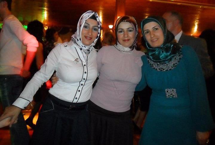 Turkish arab turbanli hijab karisik #12118866