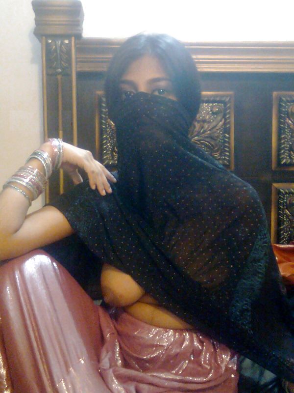 My friends sexy sister Munazza